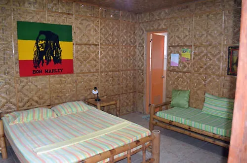 Reggae Guesthouse Panglao 2*,